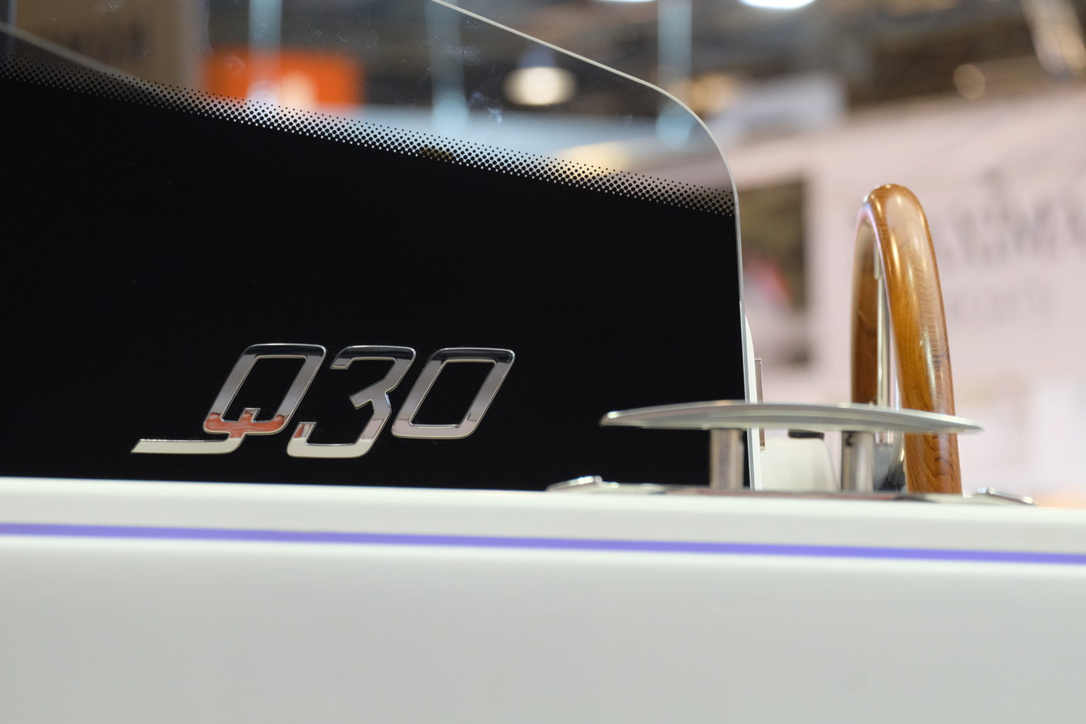 Discover the electric Q30