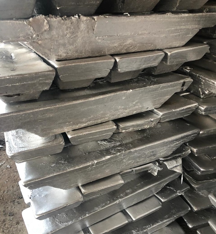 Lead Ingot 2 Al Qamar Al Abyad