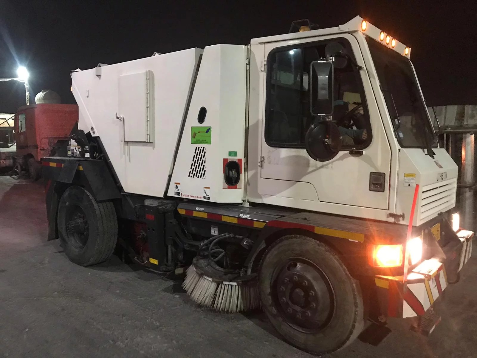 Supply and Rental Garbage truck, Skip Loader, Compactor and Hook Lift