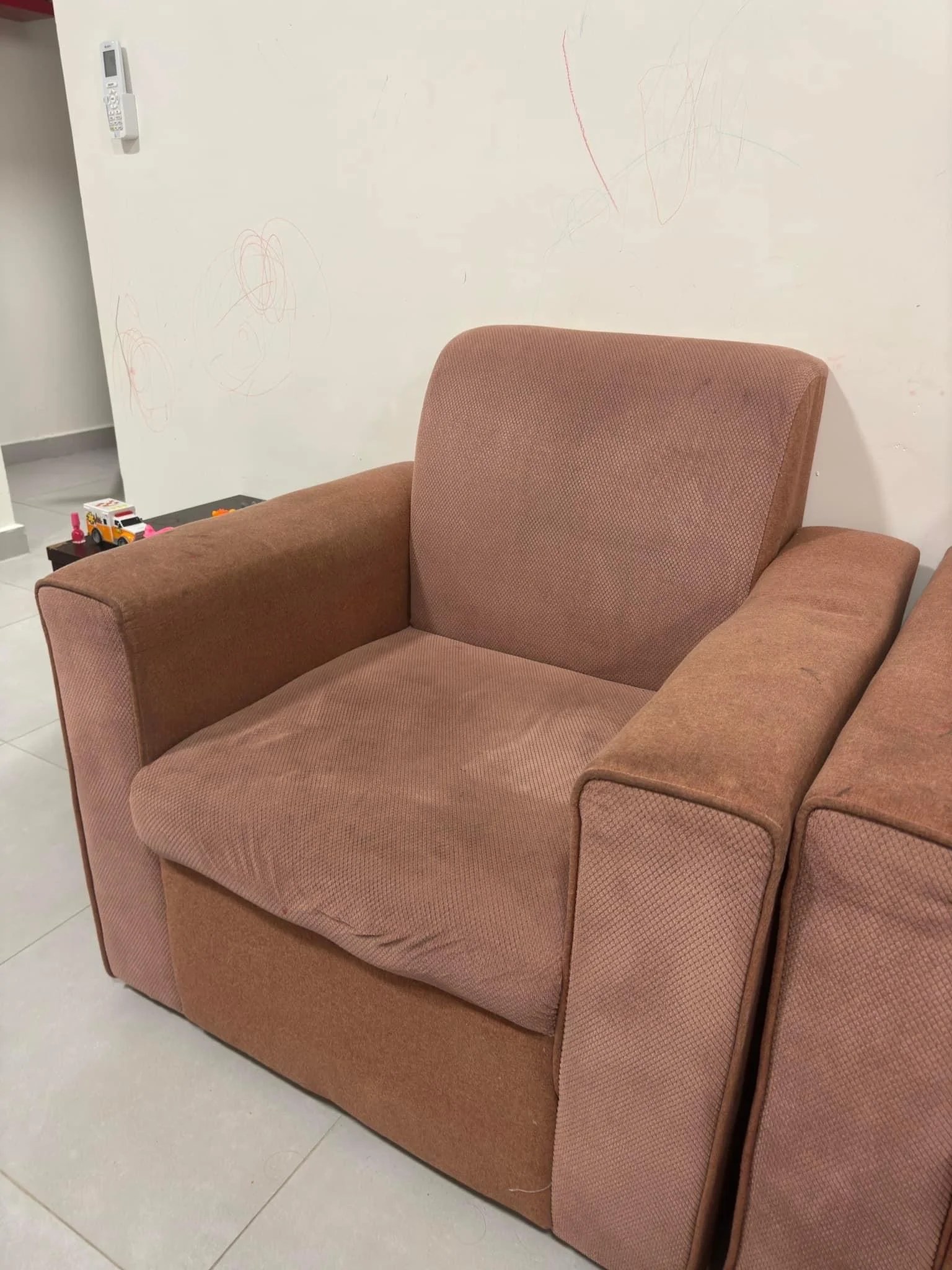 Home furnitures for sale Qatar pick