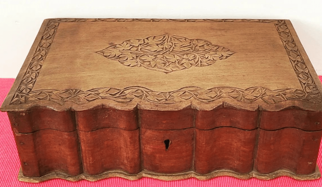 Qatar souvenirs Famous things to buy in Qatar Qatar Xplorer