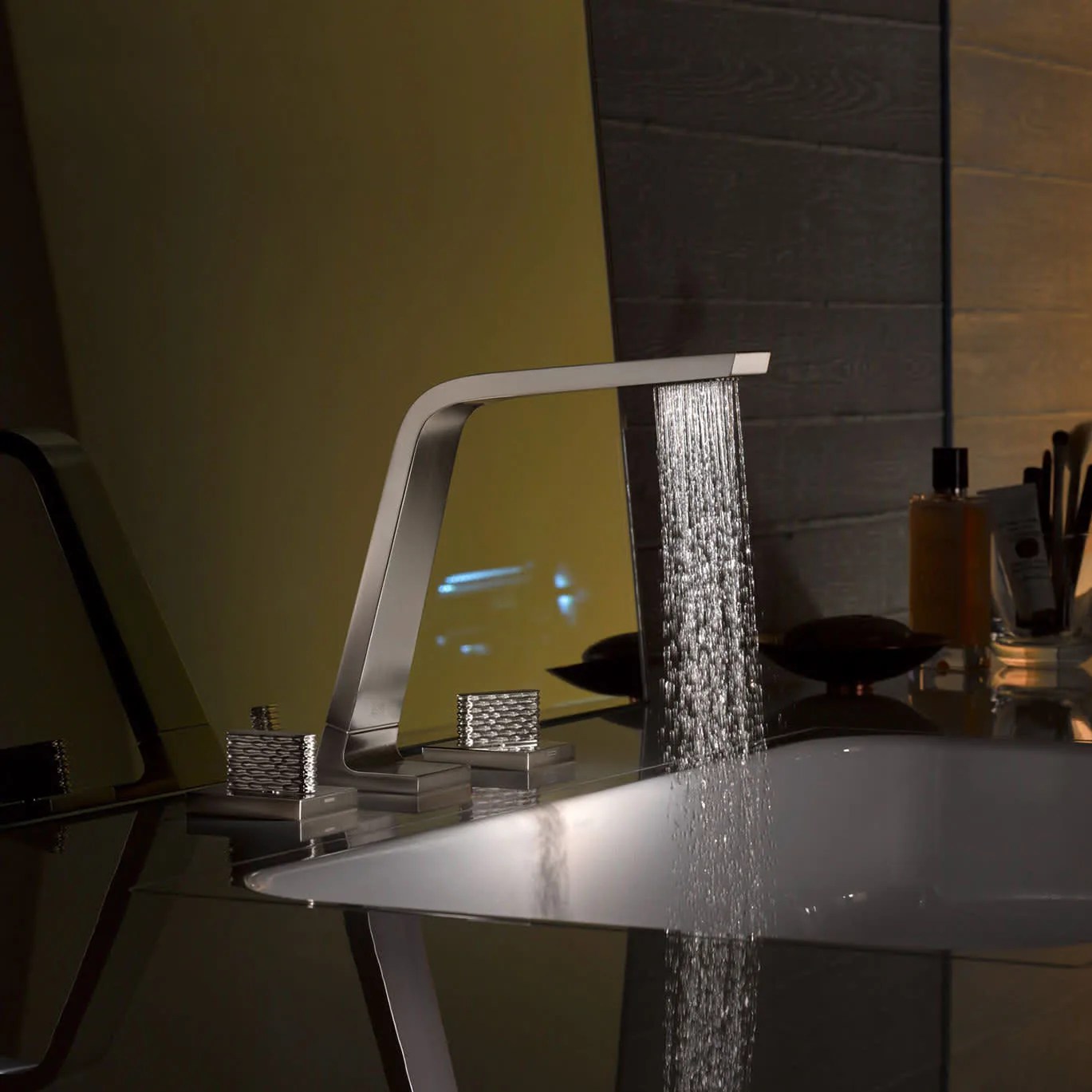 QB Showroom Bathroom Faucets