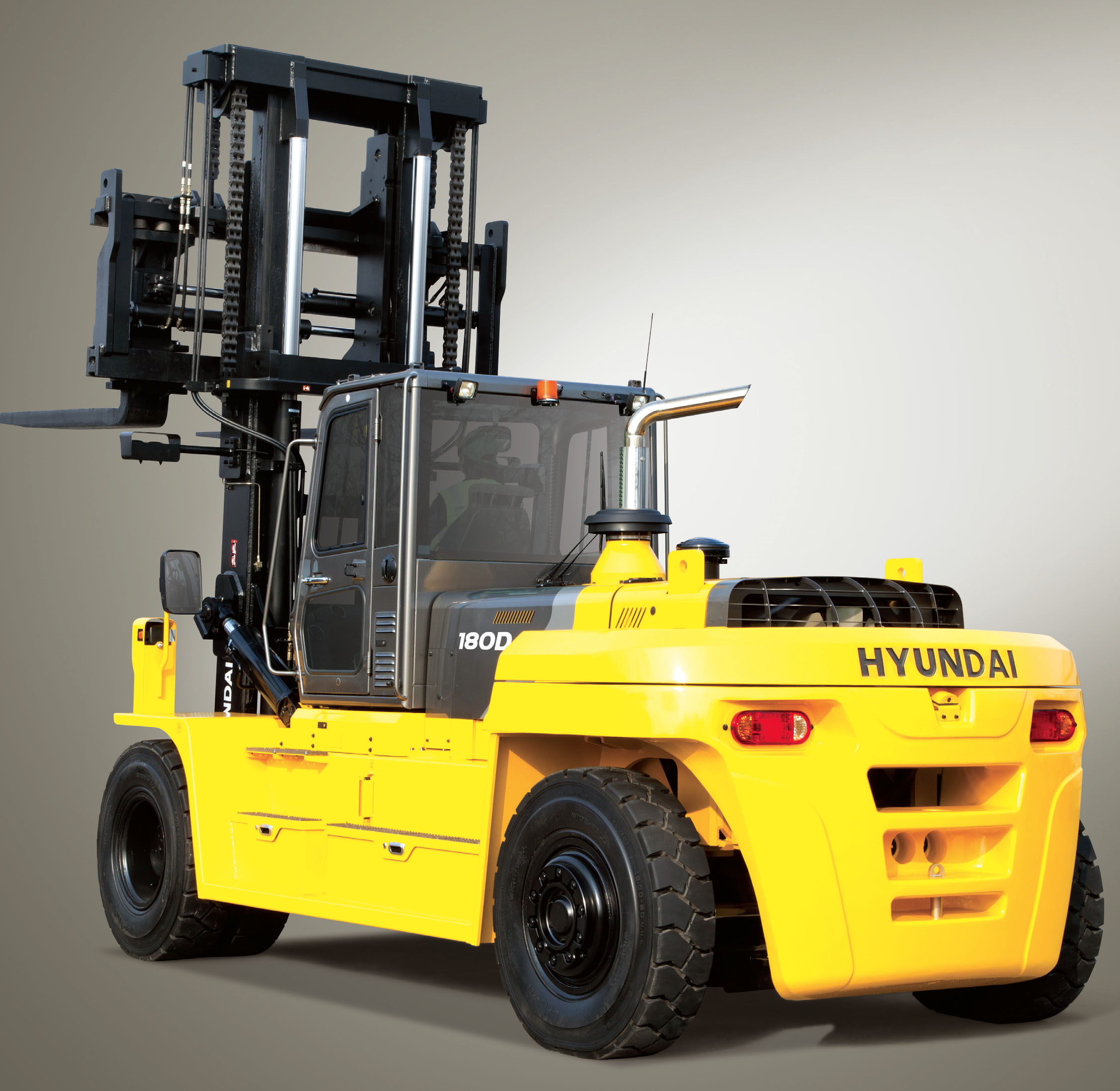 Forklifts QATAR BUILDING COMPANY