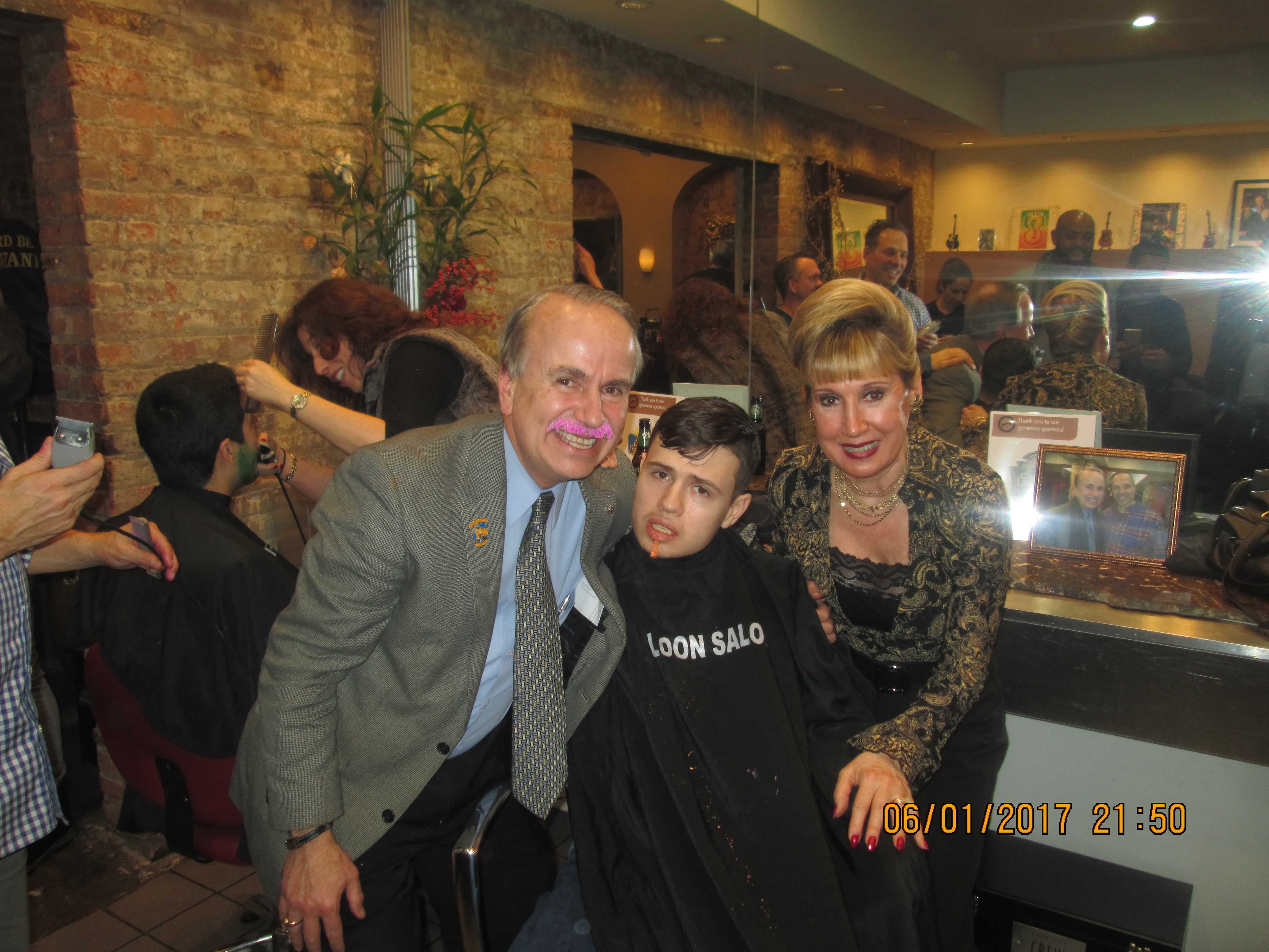 Astoria real estate broker ‘Shaves the ‘Stache’ and raises thousands