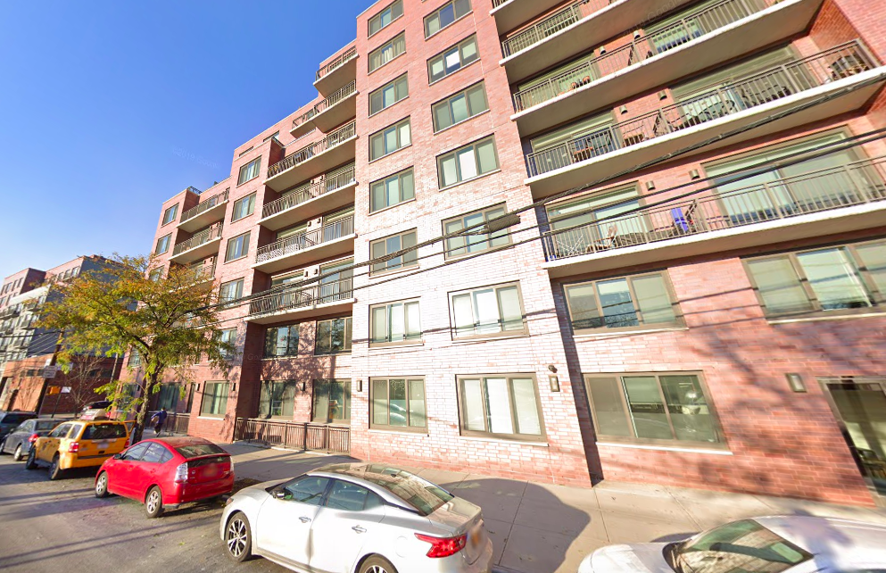 Queens lawmakers back lawsuit against Astoria landlord for ‘illegally
