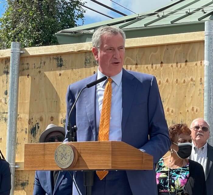 Southeast Queens residents celebrate groundbreaking of new police