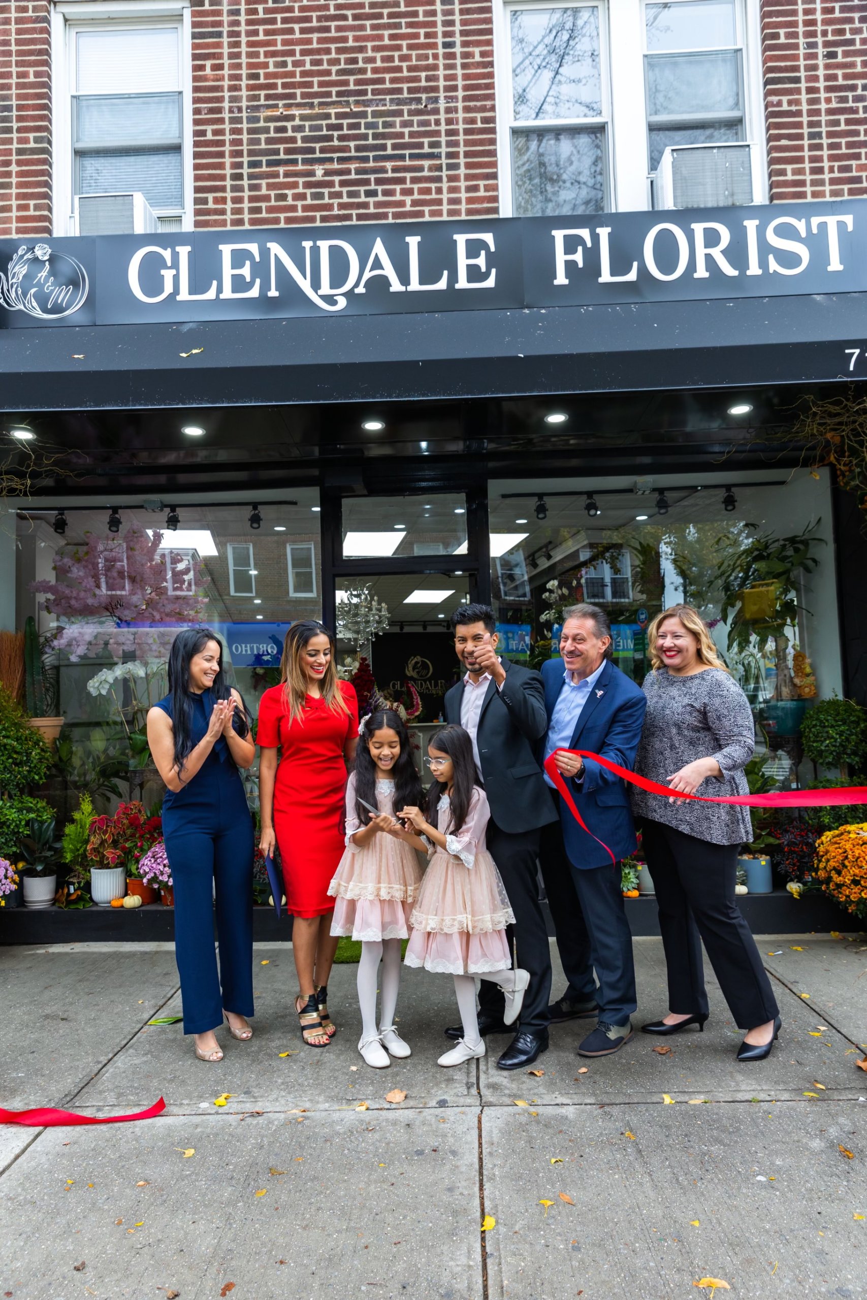 Familyowned flower shop A&M Glendale Florist celebrates grand opening