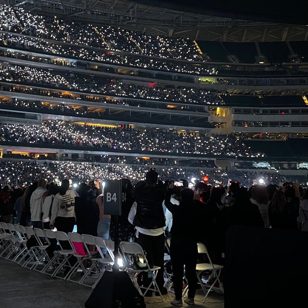 Do Army Bombs sell out at bts concerts? And how long do I have to wait