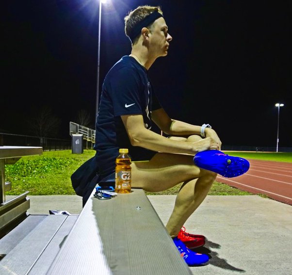 How come athletes who run the 100m dash do not run the 100m/110m