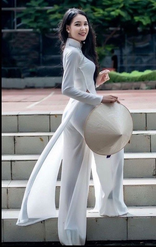 Is it illegal to wear a full body costume in public? I live in