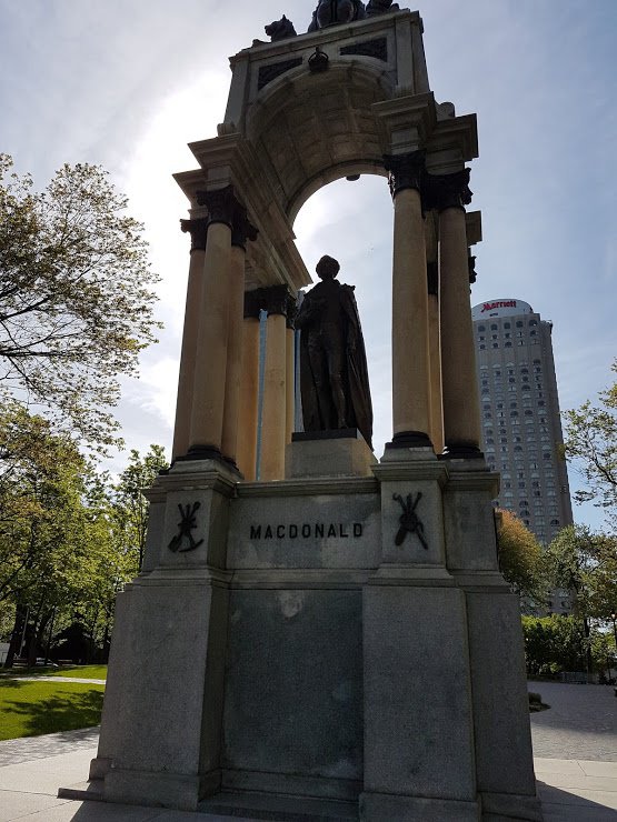 Why do activists in Canada want the statues of Sir John A. Macdonald