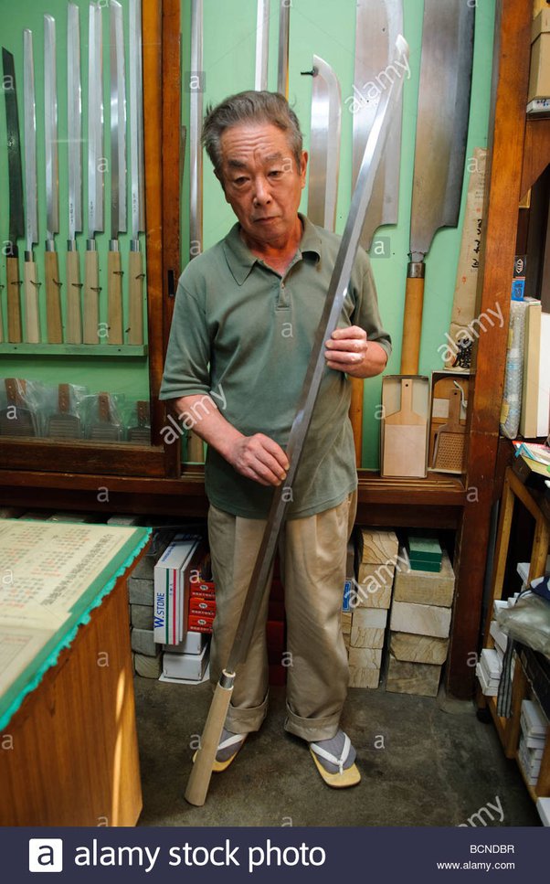 What is the largest knife ever made to be actually used and not just