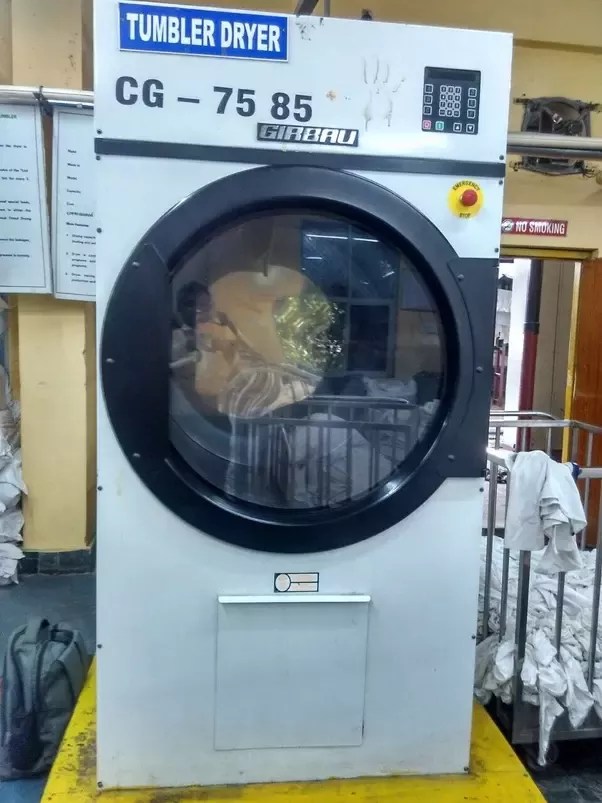 Do Indian railways still provide blankets/bed sheets in 3AC now? After