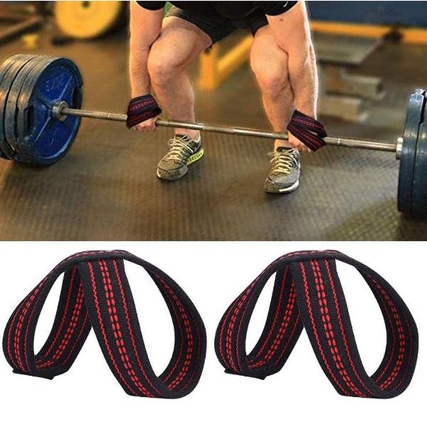 Should I use straps on deadlift? People in my gym lifting similar