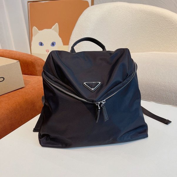 Which is better, a backpack made of nylon fabric or polyester fabric