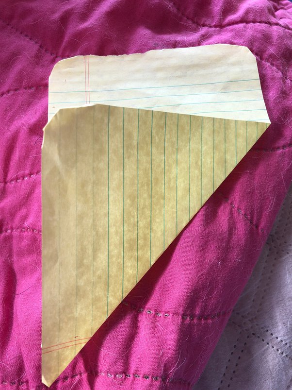 What is the ultimate trick for knowing which way a fitted sheet goes in