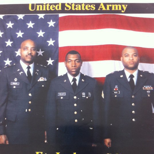 Can I an FBI special agent while serving the US Army Reserve