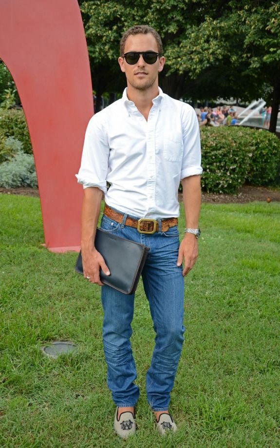 What color belt goes with a blue shirt? Dresses Images 2022