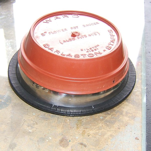 How do people keep slugs out of cat food outside? Quora