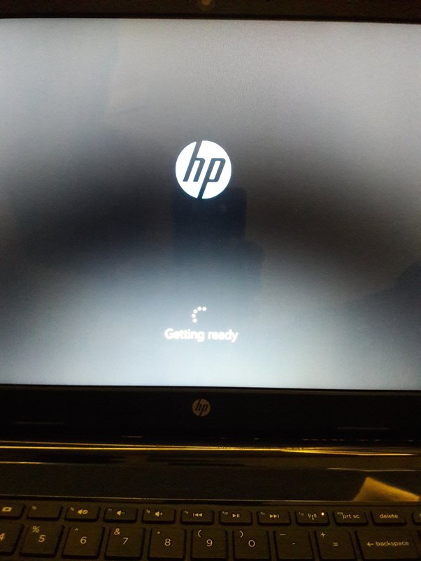 Windows Installation in HP laptop stuck on getting ready. How to fix