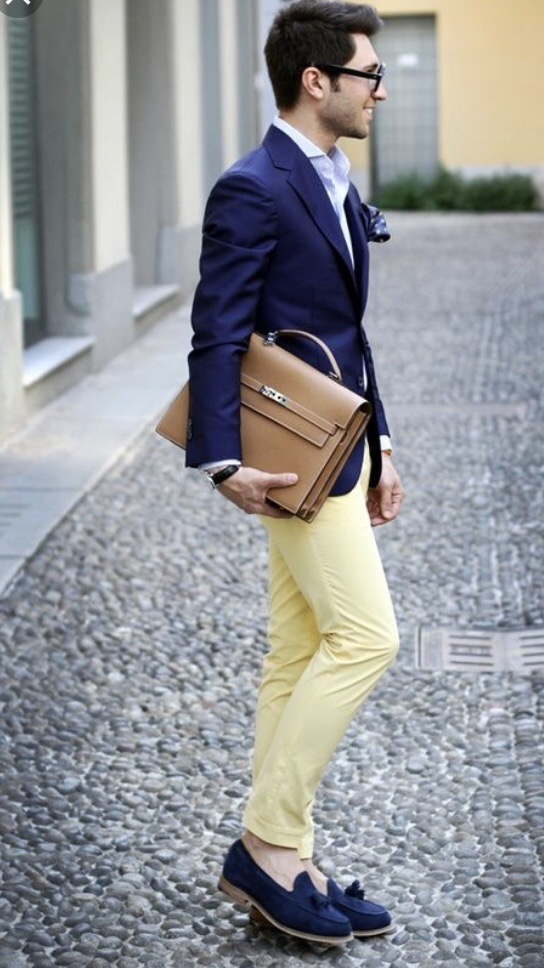 What color pants will match a navy blue shirt? Quora