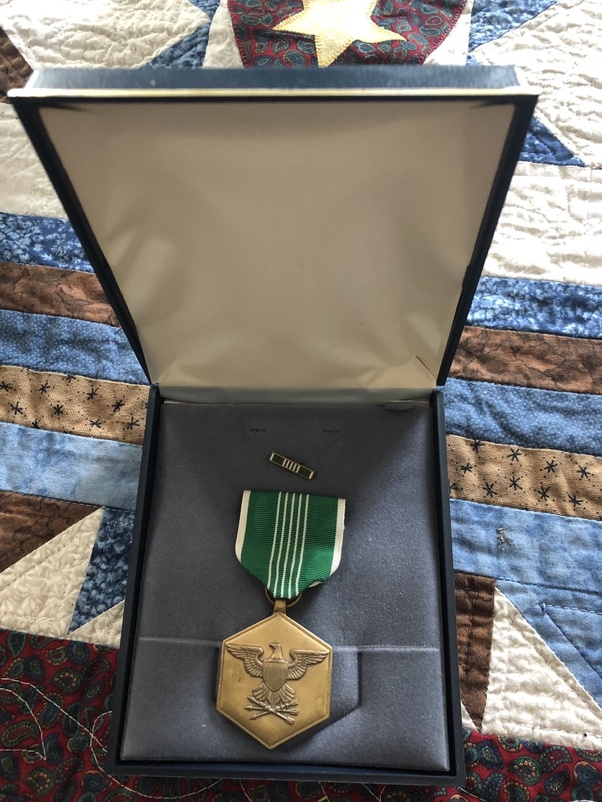 Collectibles & Art Militaria Other Militaria US Army Commendation Medal