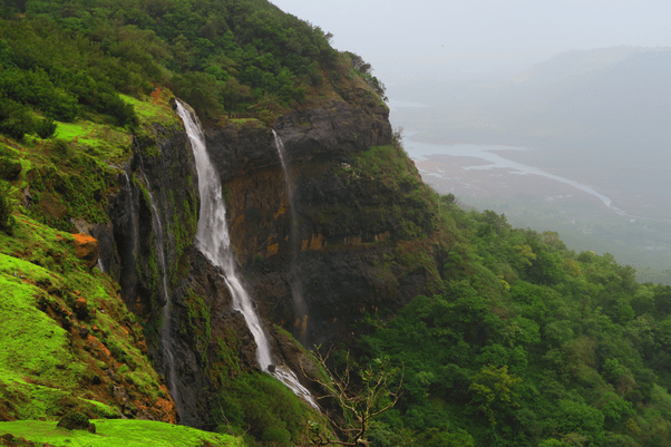 What are the best places to visit (1 day trip) around Pune except for