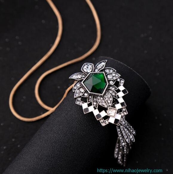 What are fashion jewelry forums? Quora