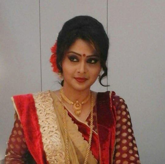 Who is the most beautiful news anchor on Indian television? Quora