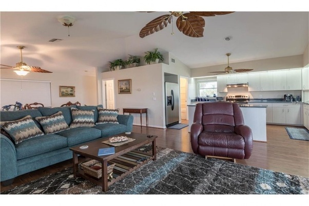 How many rooms does a mansion have? Quora