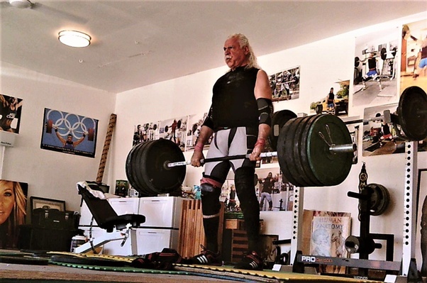 What weight should the average person be able to deadlift? Quora