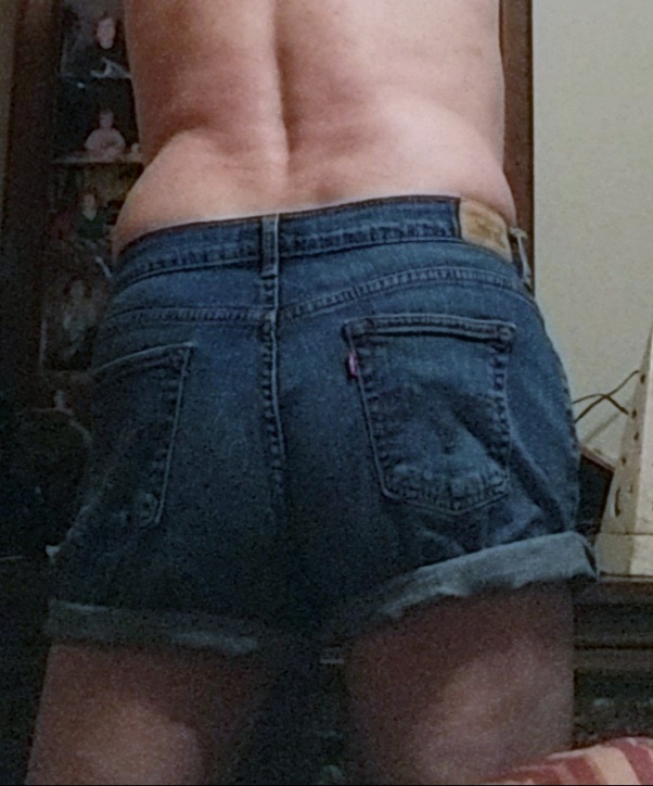 are my shorts too small