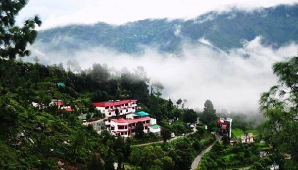 What are the best places to visit and activities to do in Uttarakhand