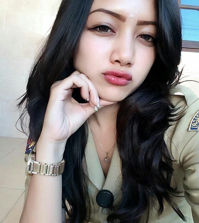 Apakah kamu kenal seseorang yang sok cantik/sok ganteng? Bagaimana  kehidupannya? - Quora