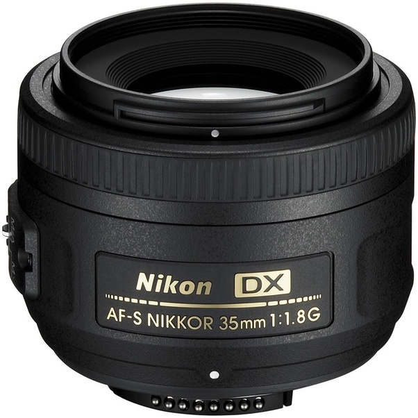 Is the prime 50mm f/1.8 FX lens on a Nikon D3500 a good