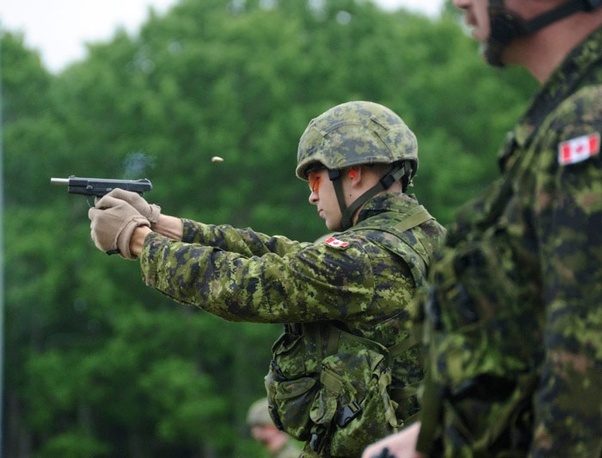 What weapons do JTF2 use? Quora