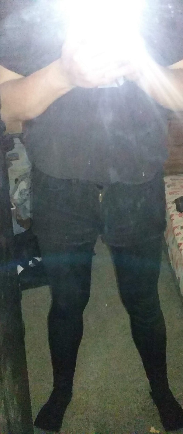 Is it OK for me to wear leggings under shorts? Quora