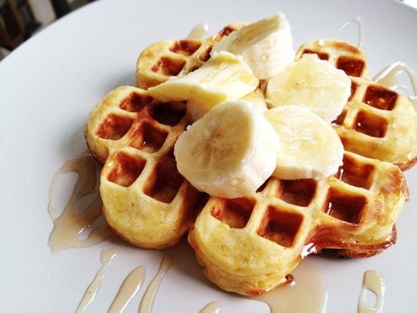 Is it dangerous to eat bananas and eggs together? Quora