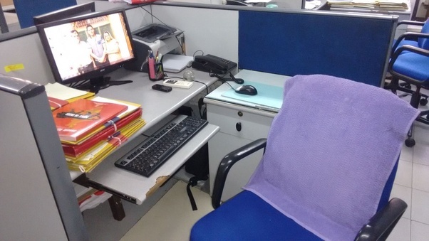 What is the salary of a section officer in CSS? Quora