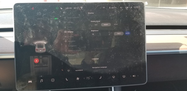 Is it still possible to leave the car headlights on accidentally on a