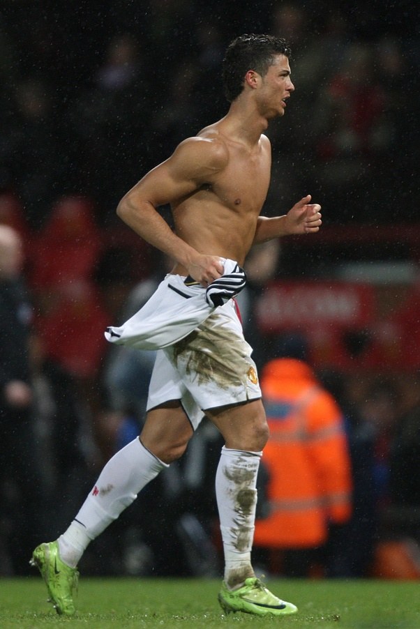 What is the gym workout of a footballer? Quora