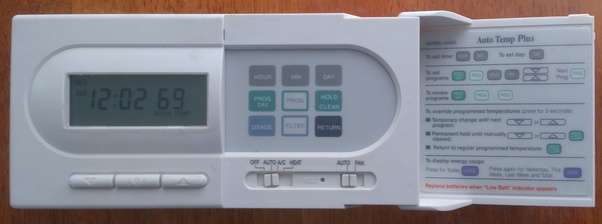 Why don't programmable thermostats automatically switch between “Cool