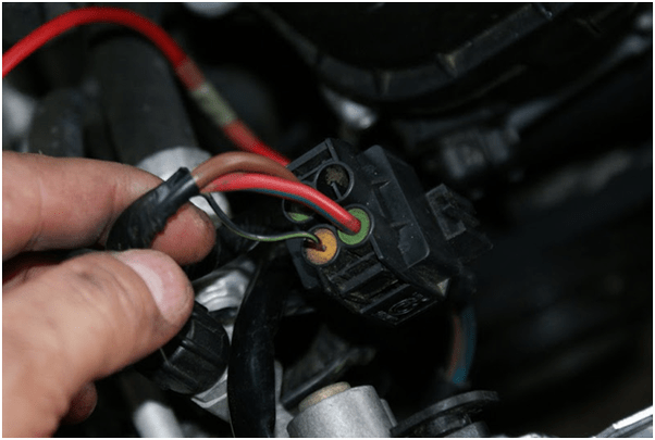 How to troubleshoot the problem when the radiator fan of my car is not
