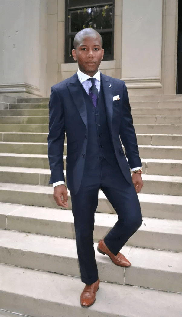 What color shoes with a navy blue tuxedo? Quora