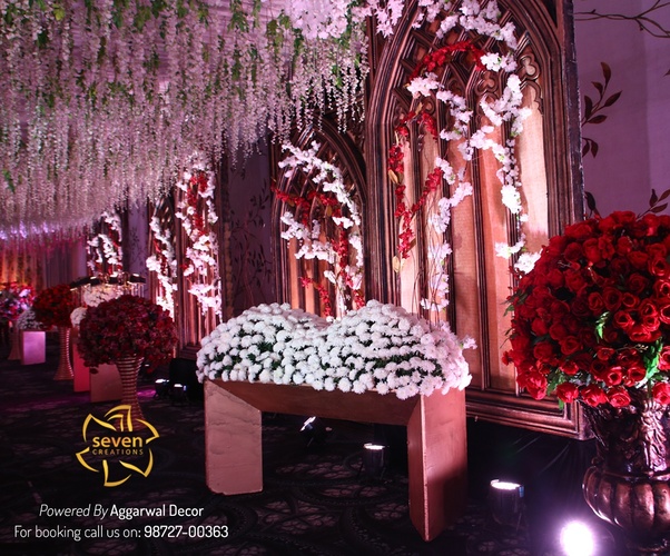 Which flowers are best for wedding decorations? Quora