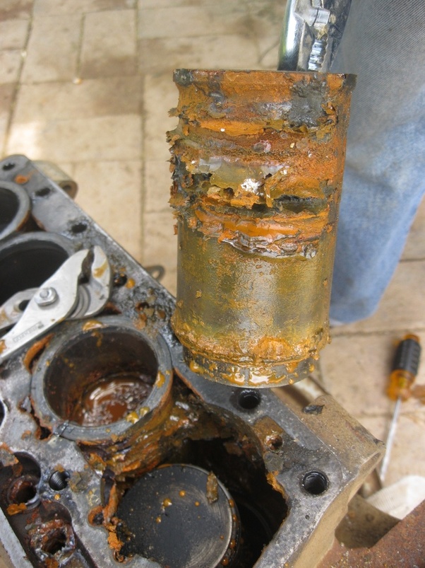After water mixes with engine oil, can an engine still be