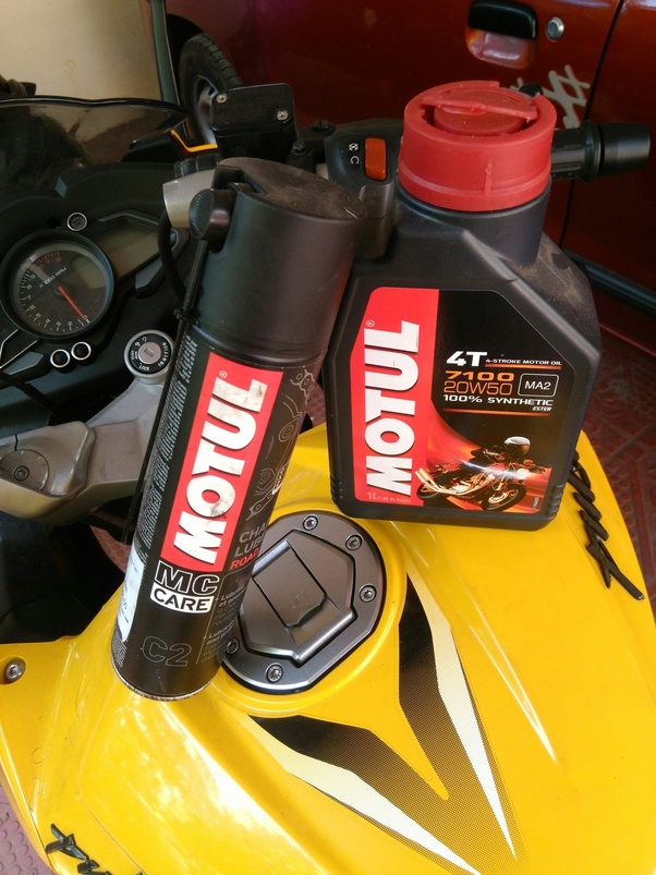 Is Motul the best engine oil brand for Bajaj Pulsar RS200