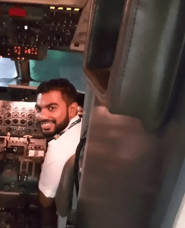 Why don't pilots have beards? Quora
