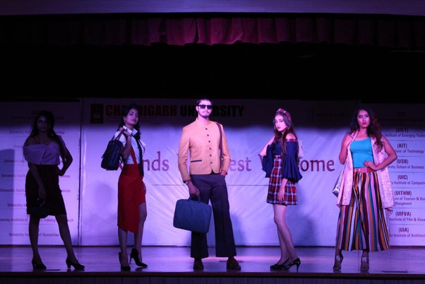 Which are the best fashion designing colleges in India other than NIFT