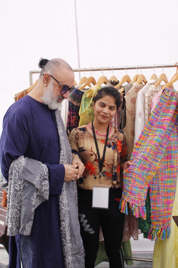 Which are the best fashion designing colleges in India other than NIFT